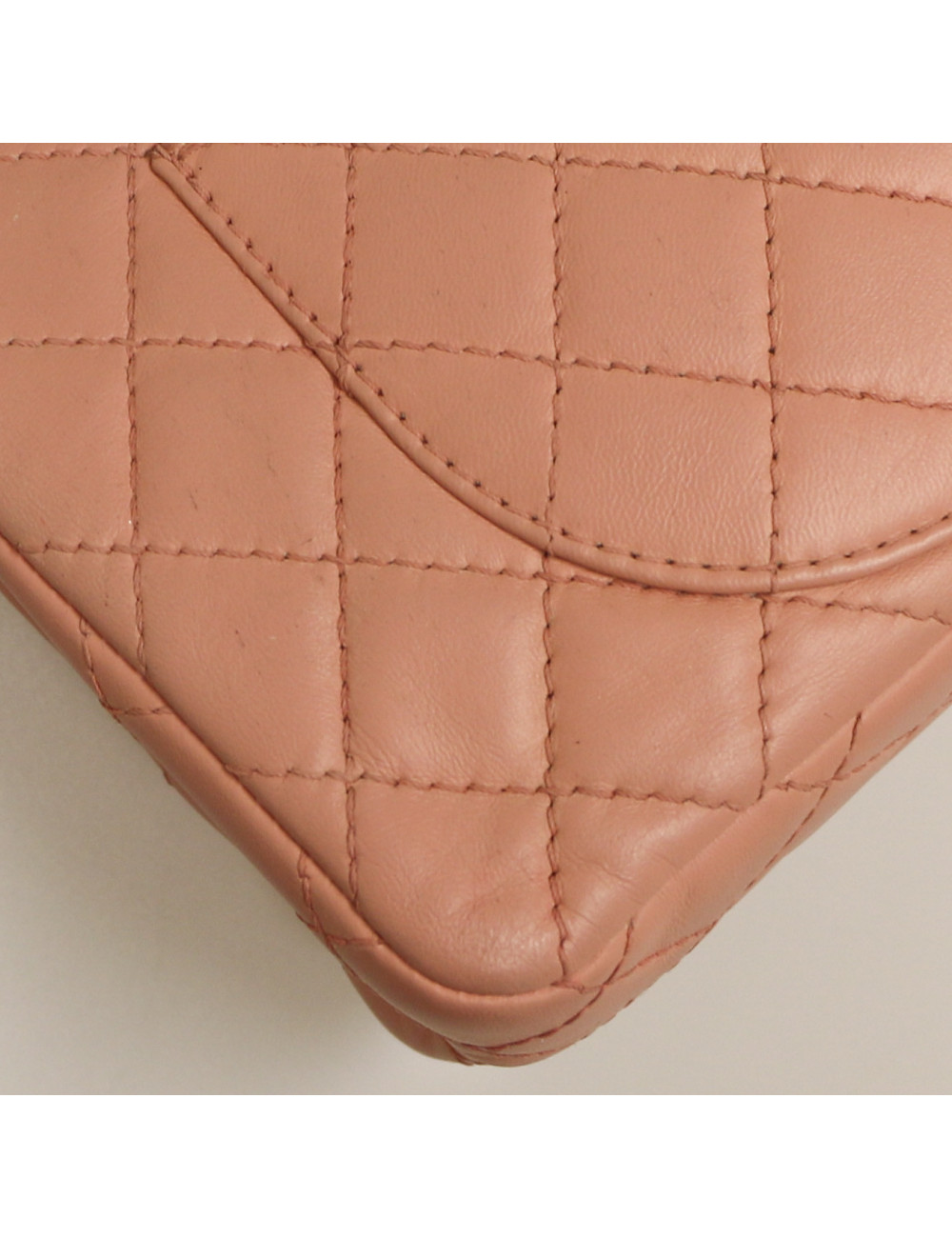 Chanel pink 2.55 bag