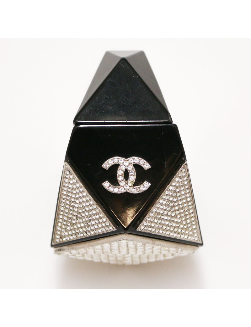 Manchette CHANEL en plexi noir et strass