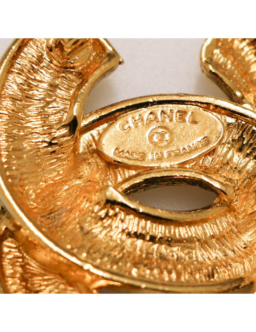 Broche vintage CHANEL CC