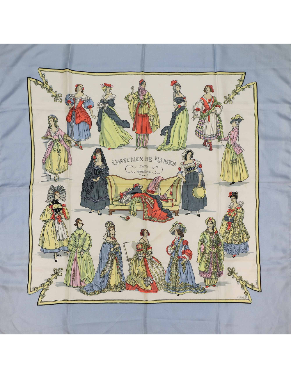 Carré HERMES Costumes de Dames soie