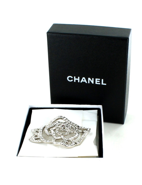 Broche camélia CHANEL