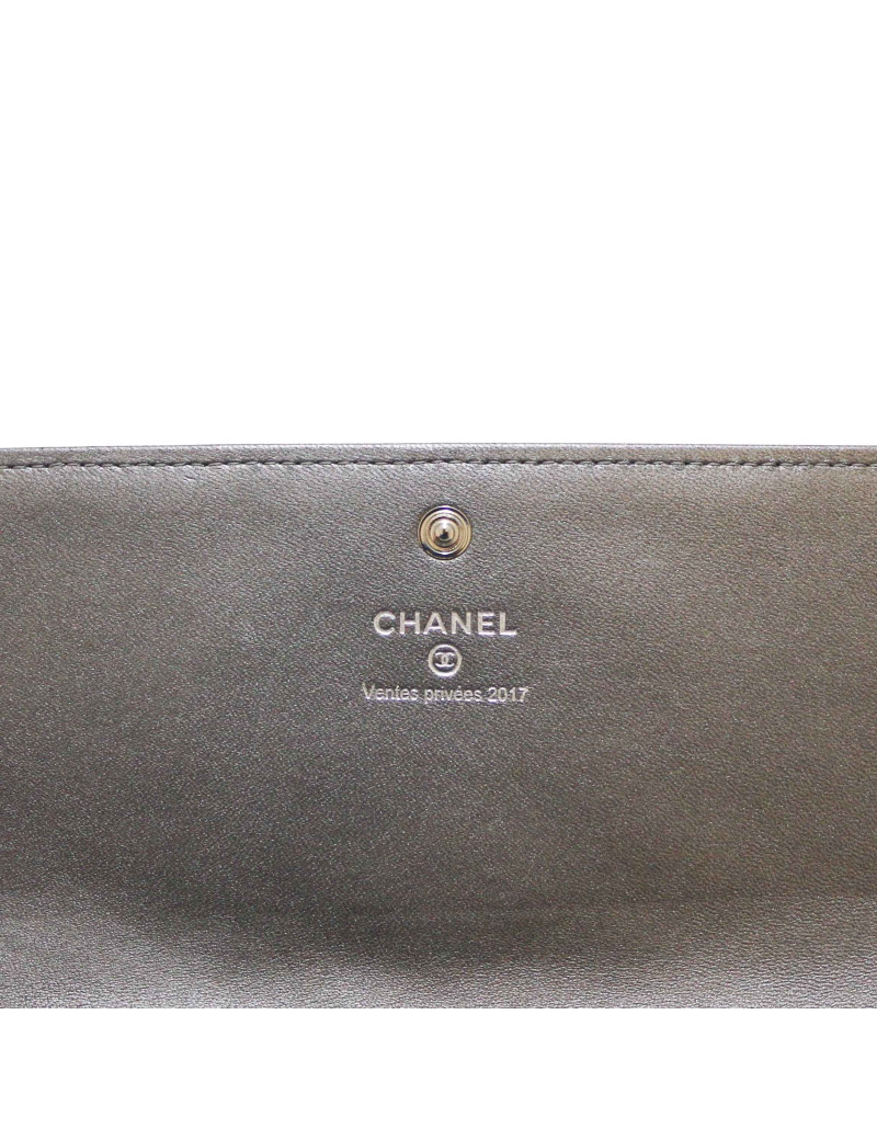 Porte-monnaie CHANEL cuir matelassé argent mat