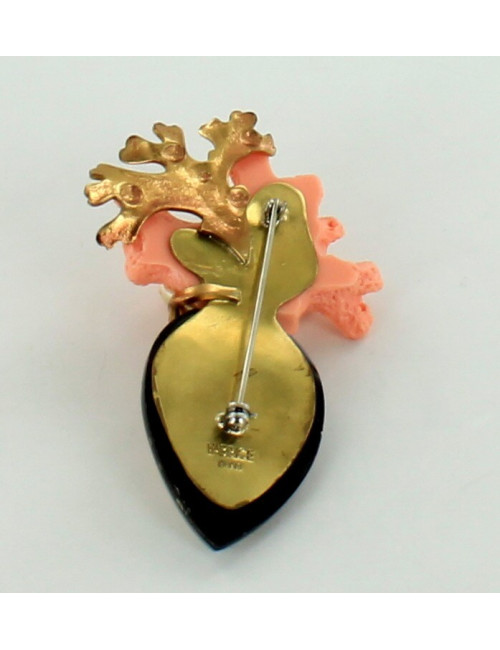 broche FABRICE en corail et nacre