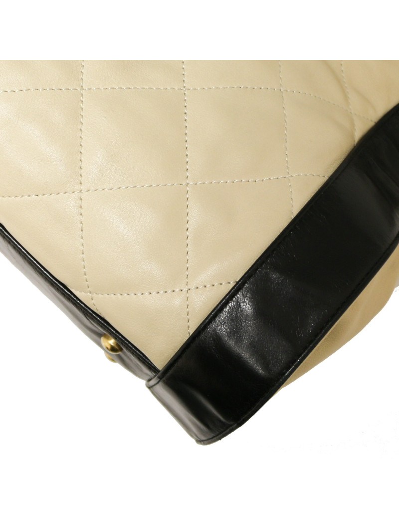 Sac CHANEL cuir d'agneau beige