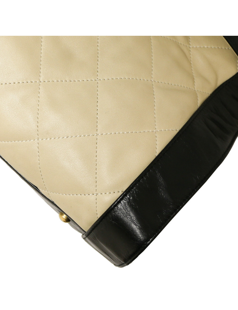 Sac CHANEL cuir d'agneau beige