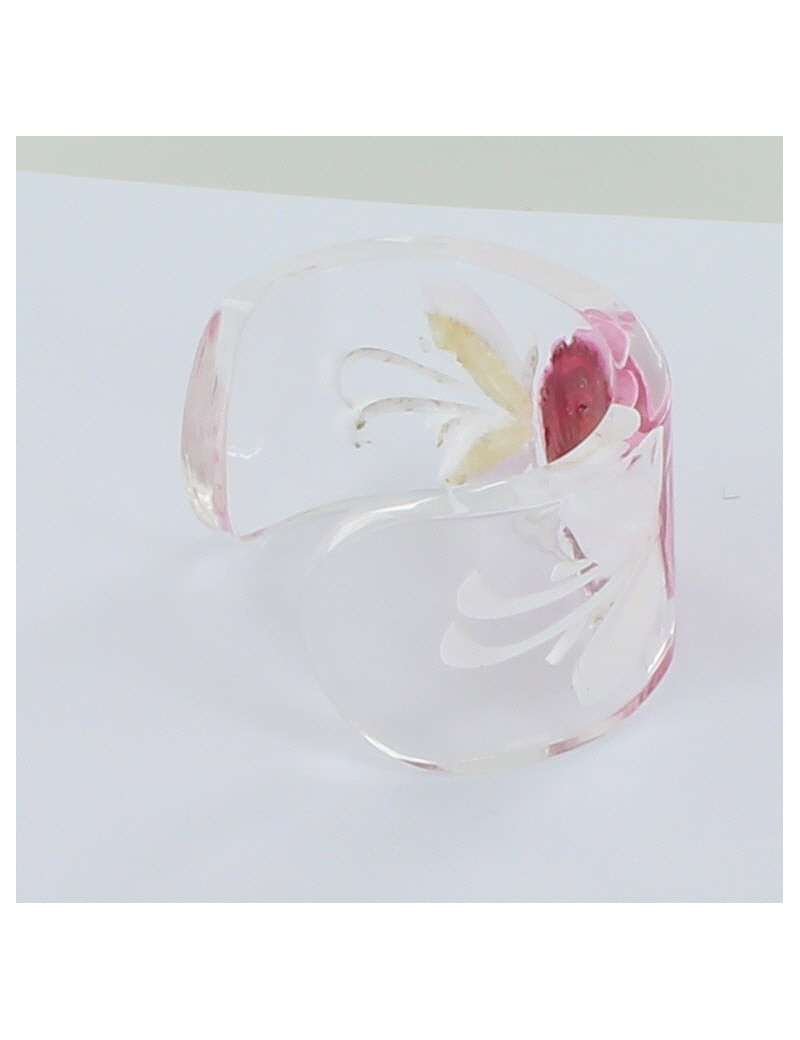 manchette CHANEL en résine camélia rose