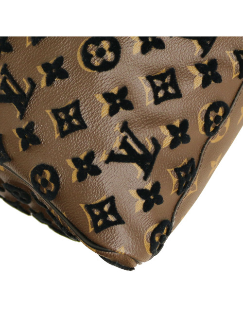 Keepall 50 LOUIS VUITTON Triangle Monogram