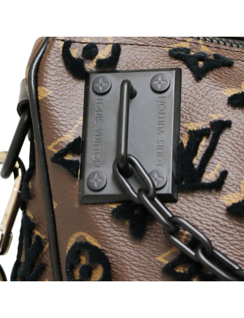 Keepall 50 LOUIS VUITTON Triangle Monogram