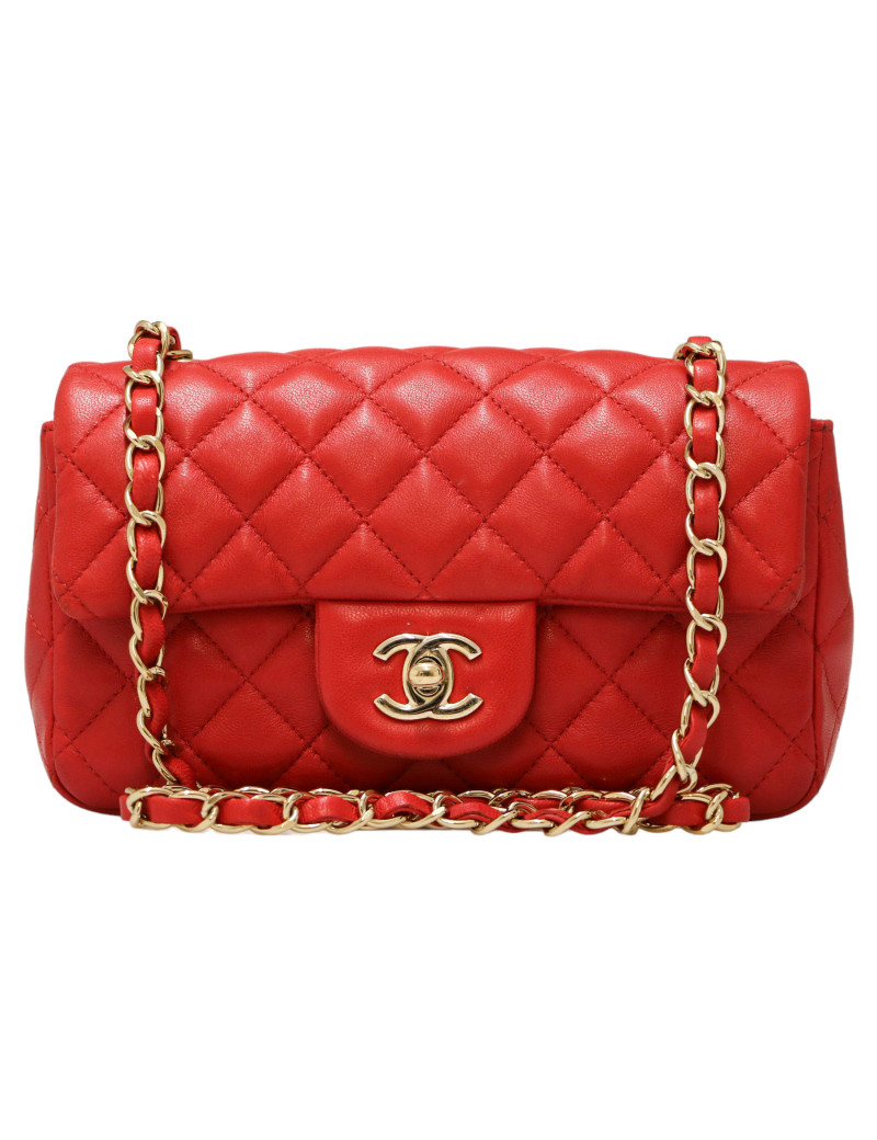 Mini Timeless CHANEL cuir d'agneau rouge