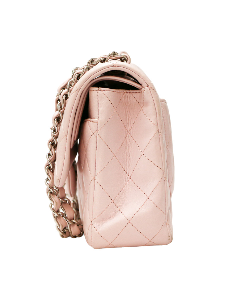 Timeless CHANEL cuir d'agneau rose pâle