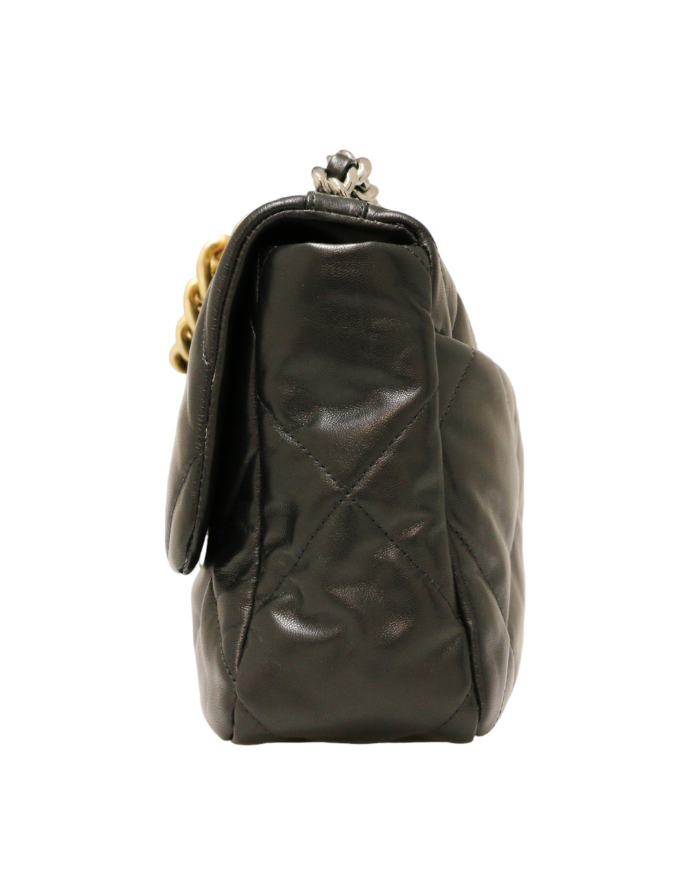 Le 19 CHANEL cuir noir 