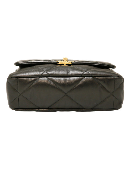 Le 19 CHANEL cuir noir 