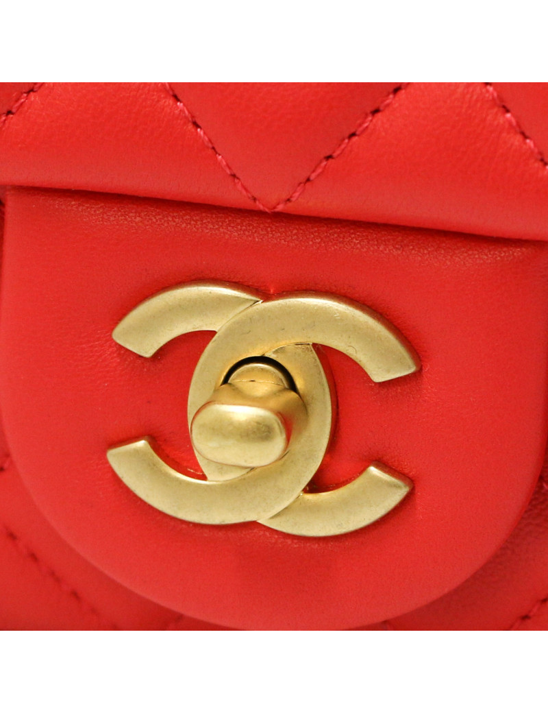 CHANEL Mini classique red with adjustable chain
