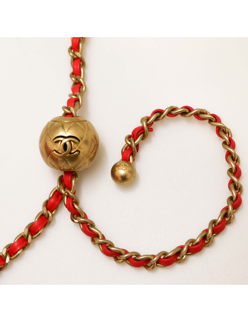 CHANEL Mini classique red with adjustable chain