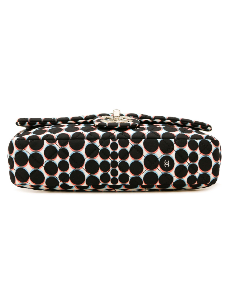 Timeless CHANEL toile 