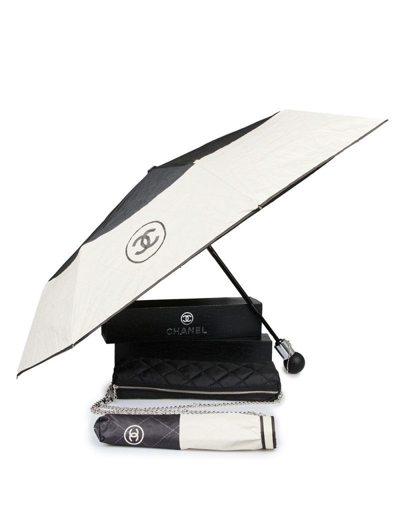 Parapluie de golf CHANEL bicolore