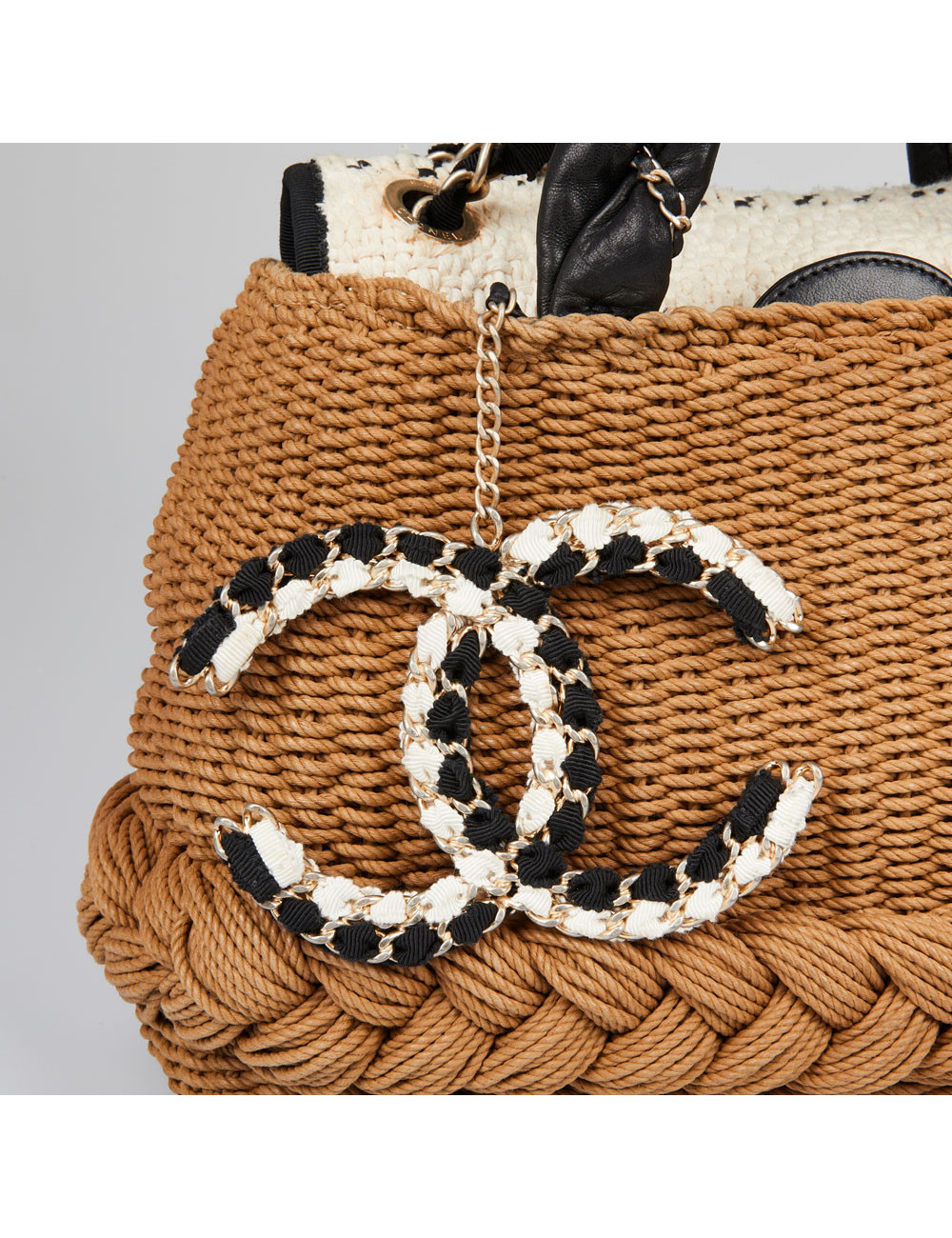 CHANEL  beige woven rope bag