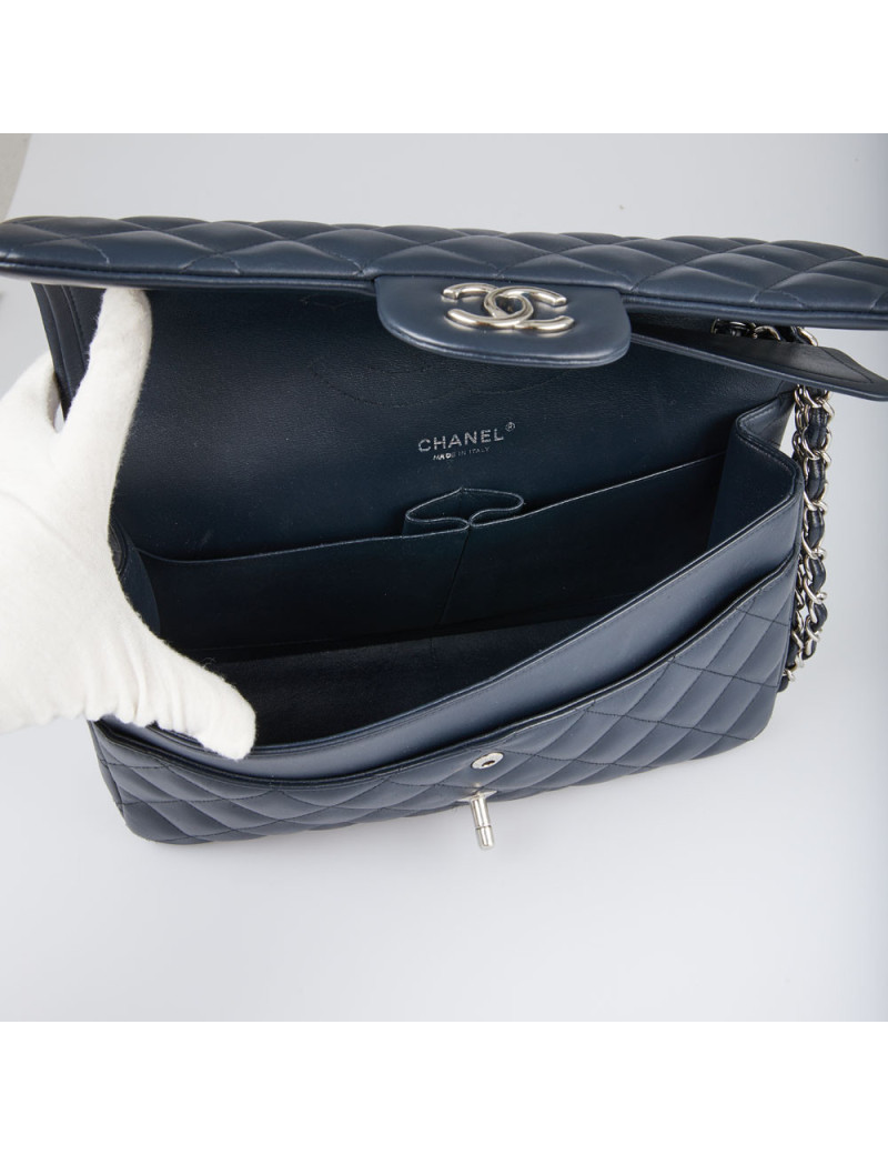 Jumbo Chanel bleu marine
