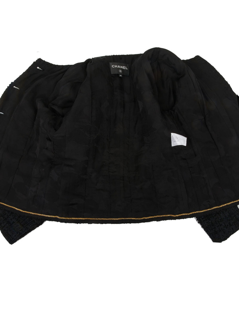 Veste CHANEL noire métier d'art 2020 Chateau des dames
