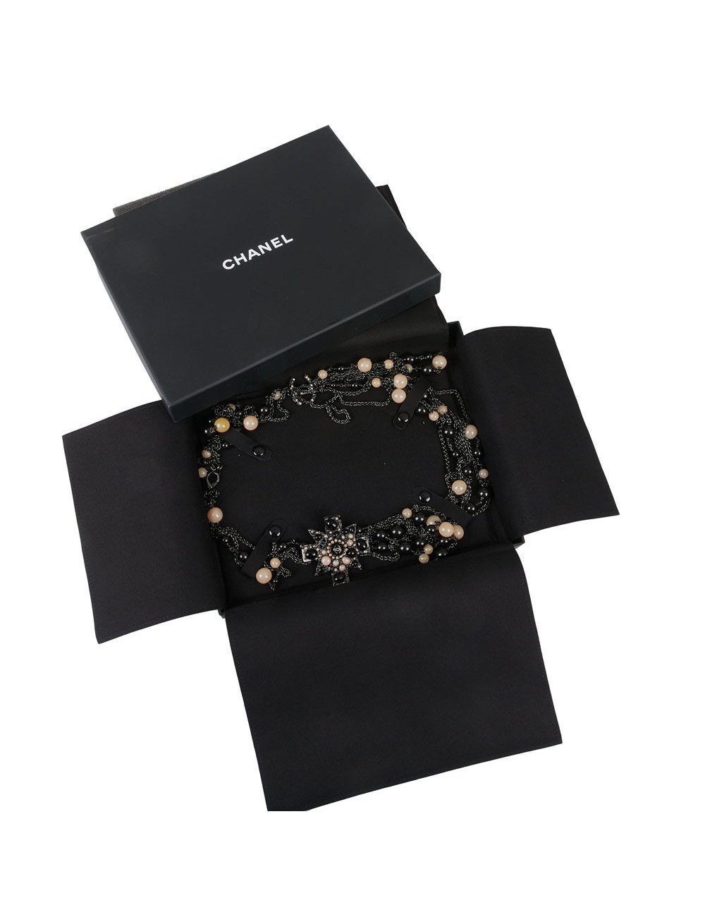 Sautoir CHANEL multirangs perles