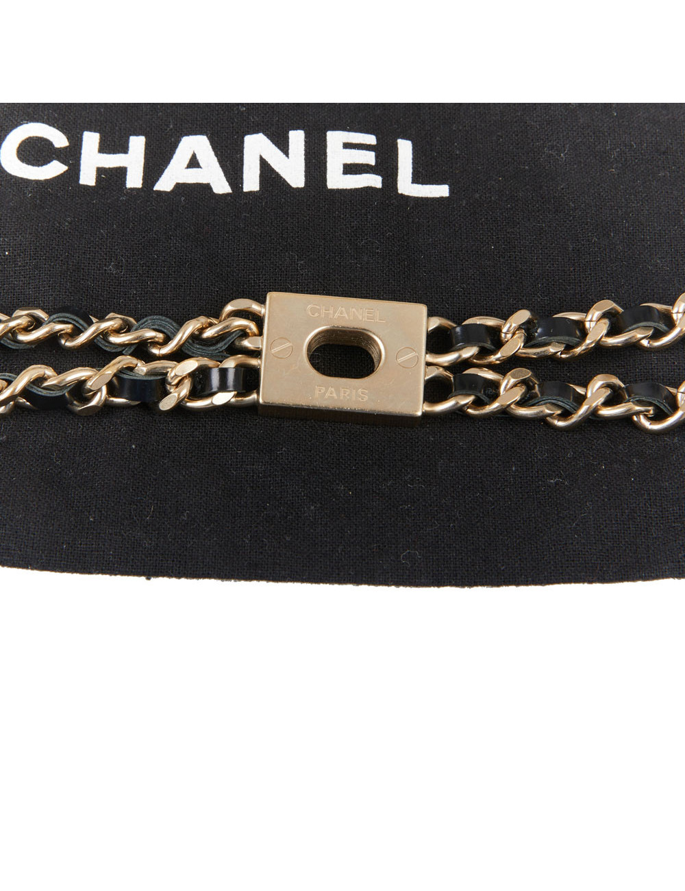 Collier CHANEL chaine entrelacée de cuir noir