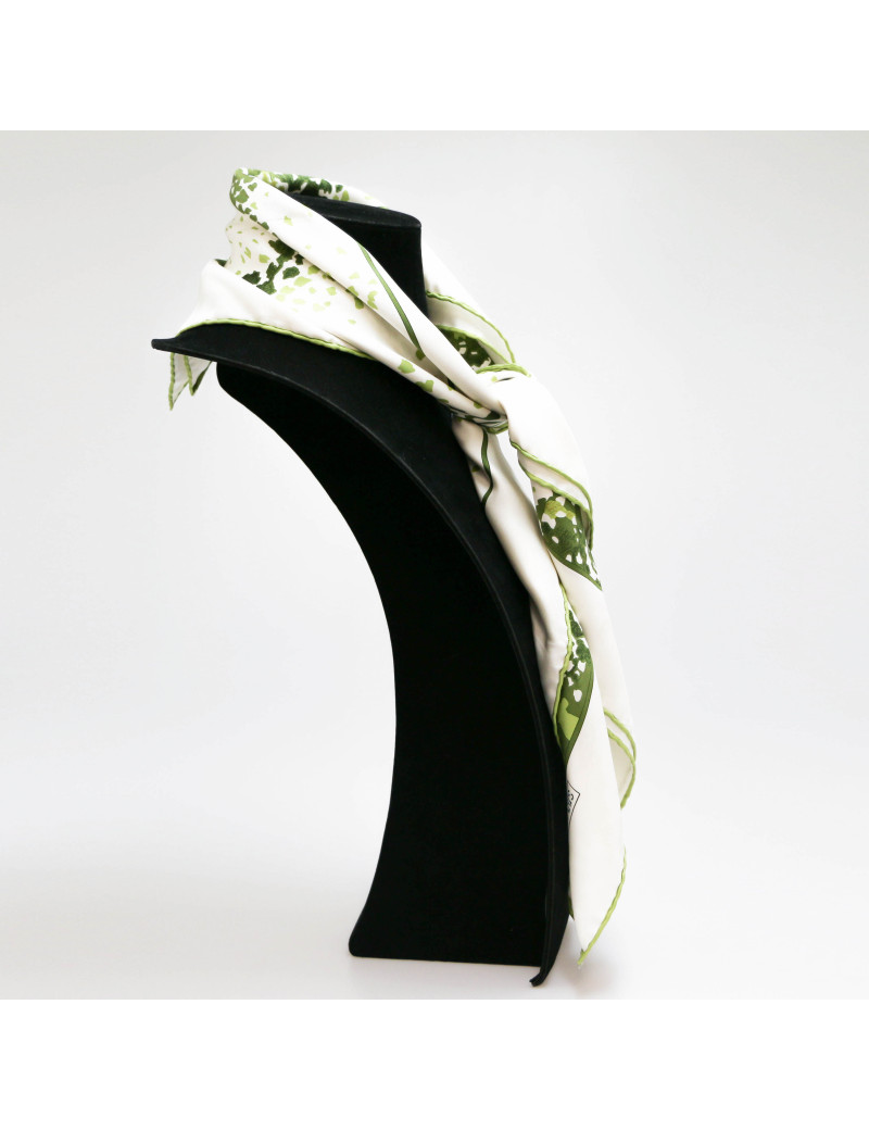 Carré Trois feuilles HERMES