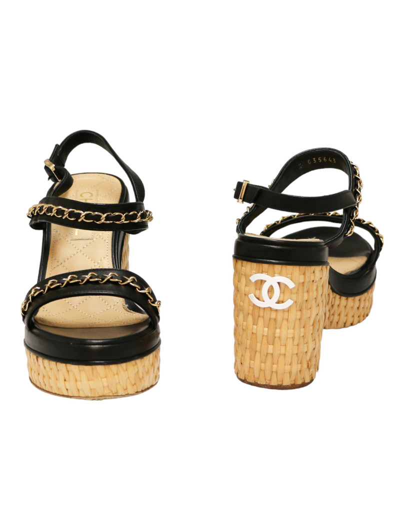 Escarpins T38,5 C CHANEL 