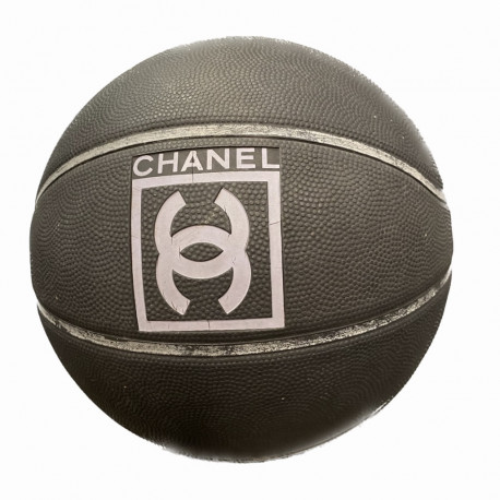 Ballon basket CHANEL 2004