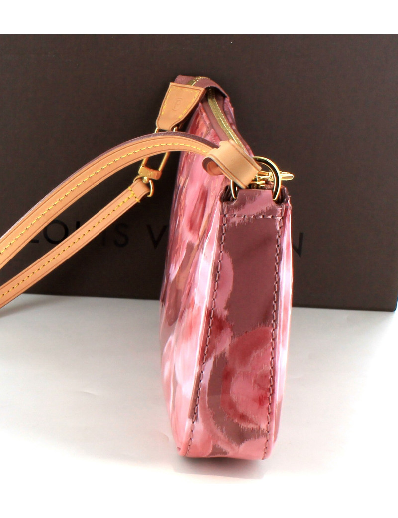 pochette LOUIS VUITTON vernie rose