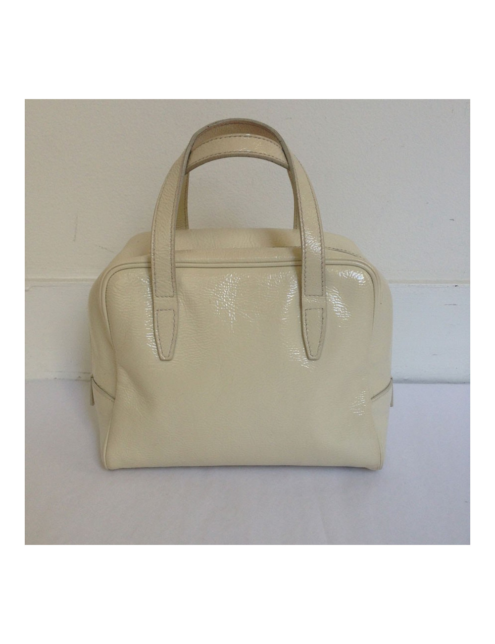 Petit sac YVES SAINT LAURENT cuir vernis crème