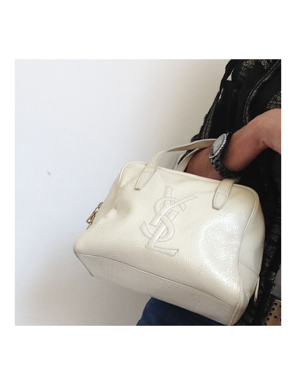 Petit sac YVES SAINT LAURENT cuir vernis crème