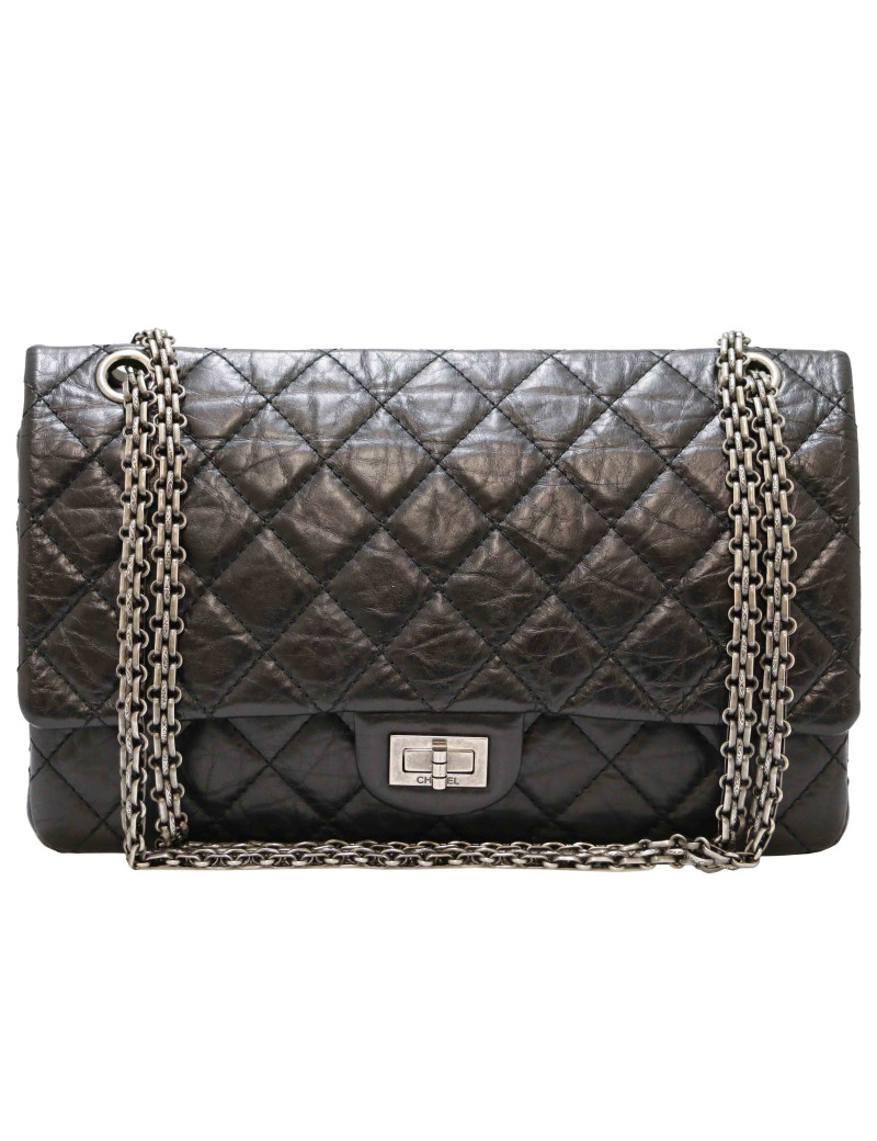 CHANEL 2.55 in black crumpled leather