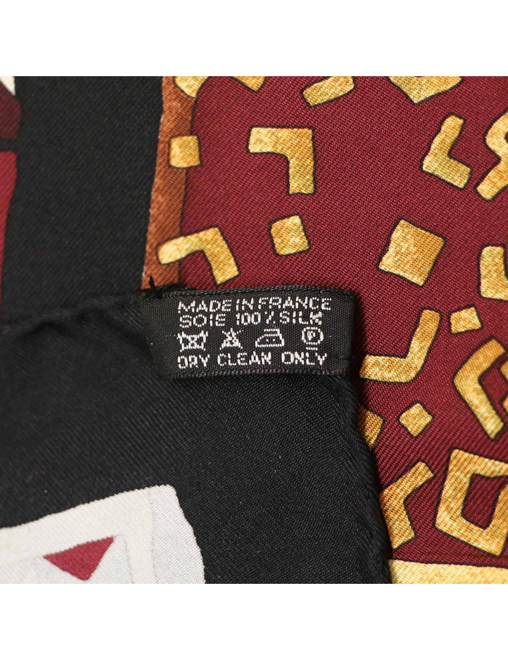 Carré HERMES masques africains