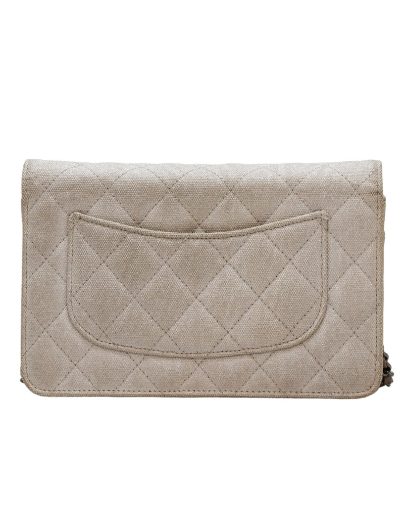 CHANEL Wallet on chain 2.55