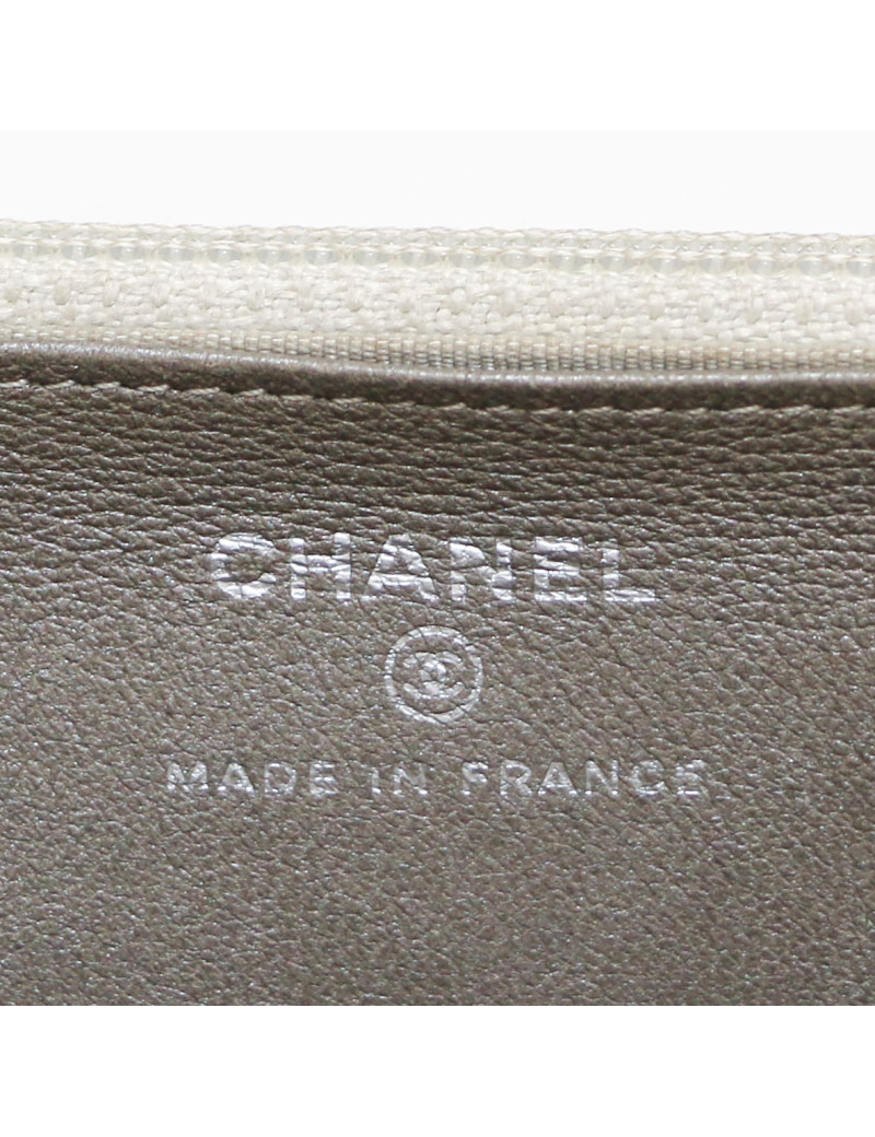 CHANEL Wallet on chain 2.55