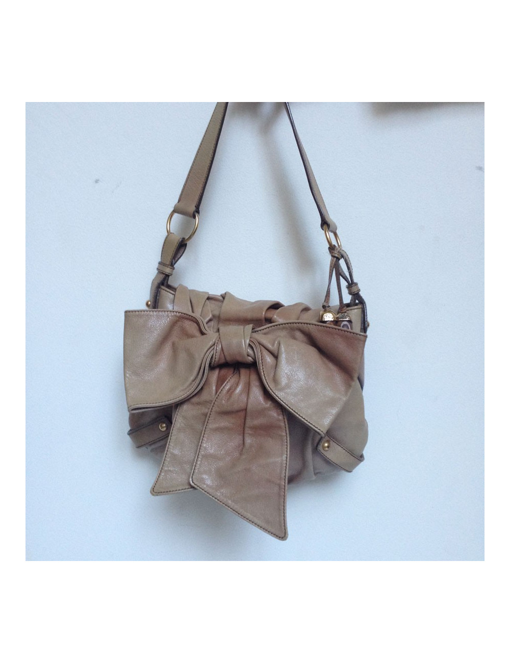 Sac YVES SAINT LAURENT cuir taupe