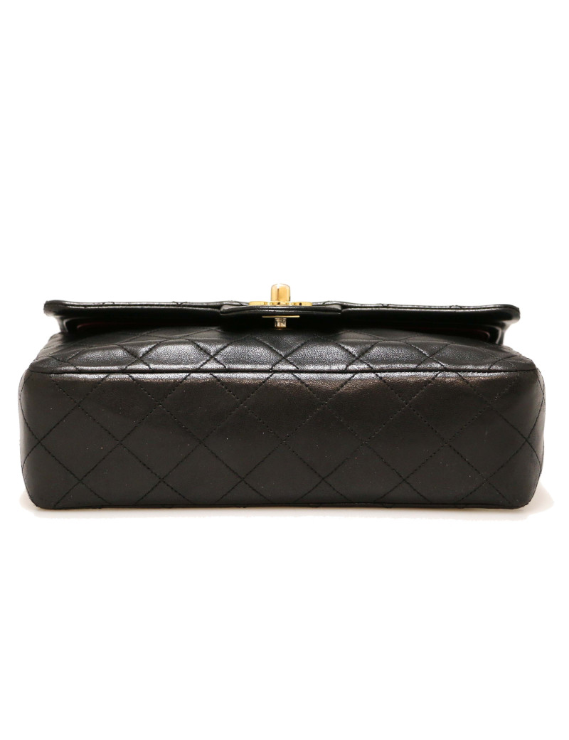 Sac noir CHANEL classique