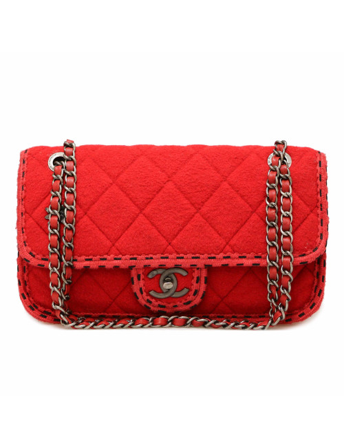 CHANEL red felted wool bag