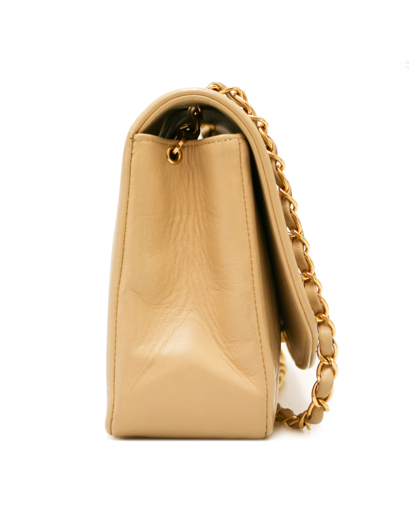 Sac CHANEL beige Diana