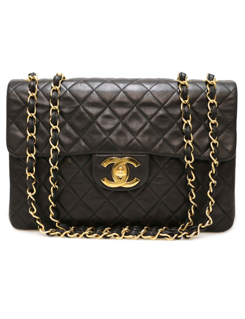 CHANEL Maxi Timeless in black lambskin leather
