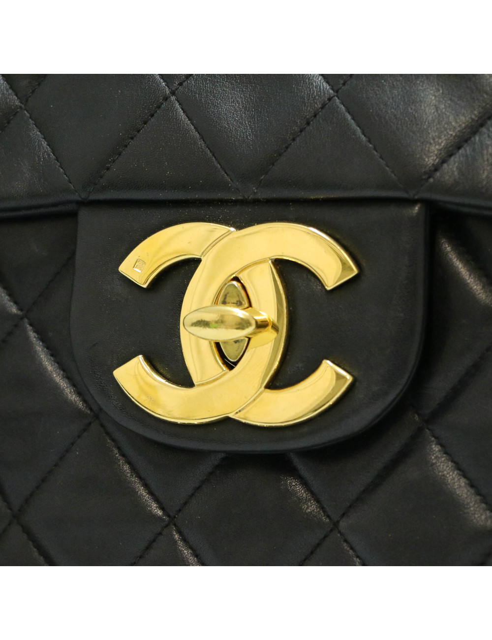 CHANEL Maxi Timeless in black lambskin leather