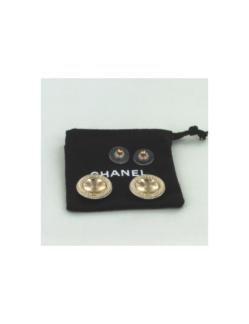clous CHANEL dorés