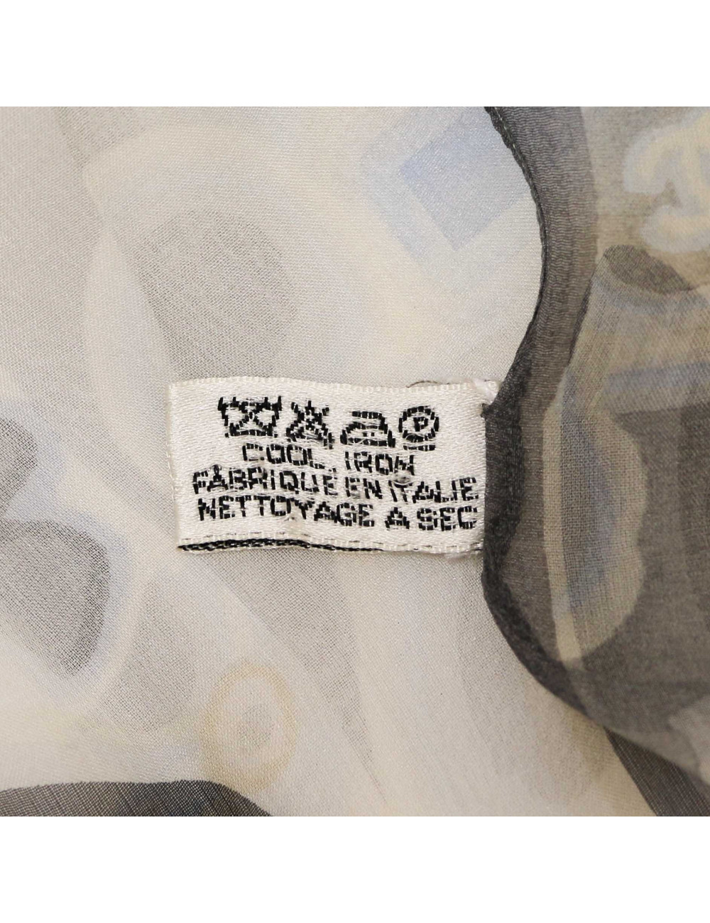 Châle CHANEL voile de soie 