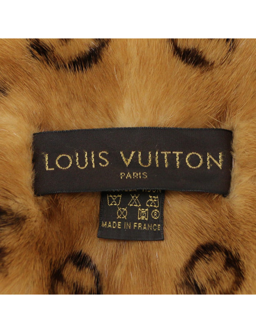 LOUIS VUITTON Monogram mink scarf