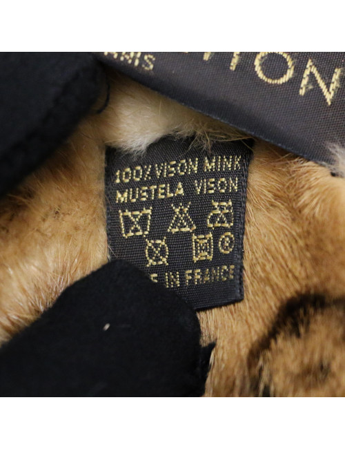 LOUIS VUITTON Monogram mink scarf