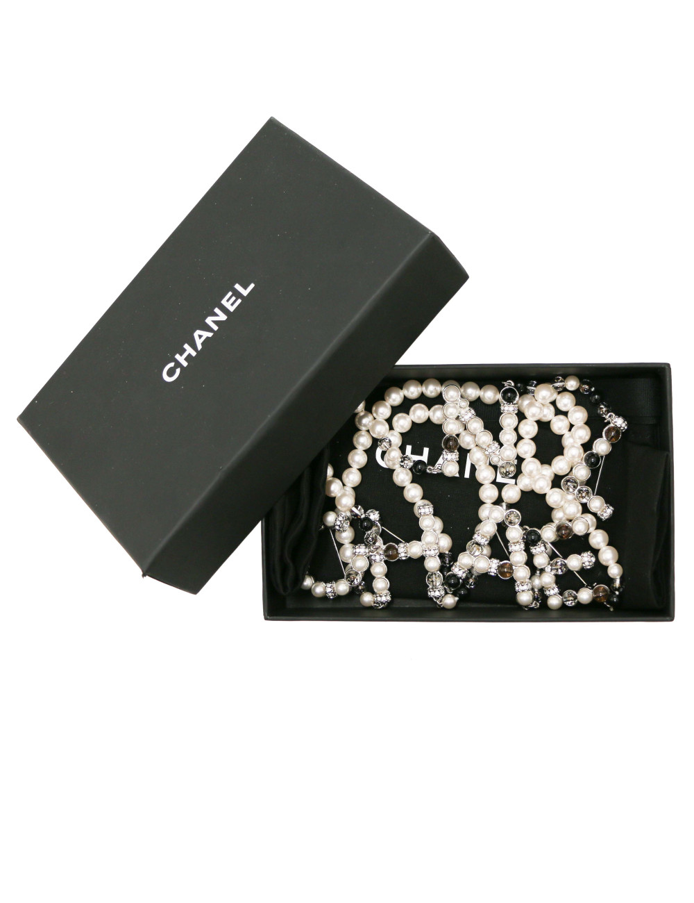 CHANEL long necklace with C H A N E L brooches