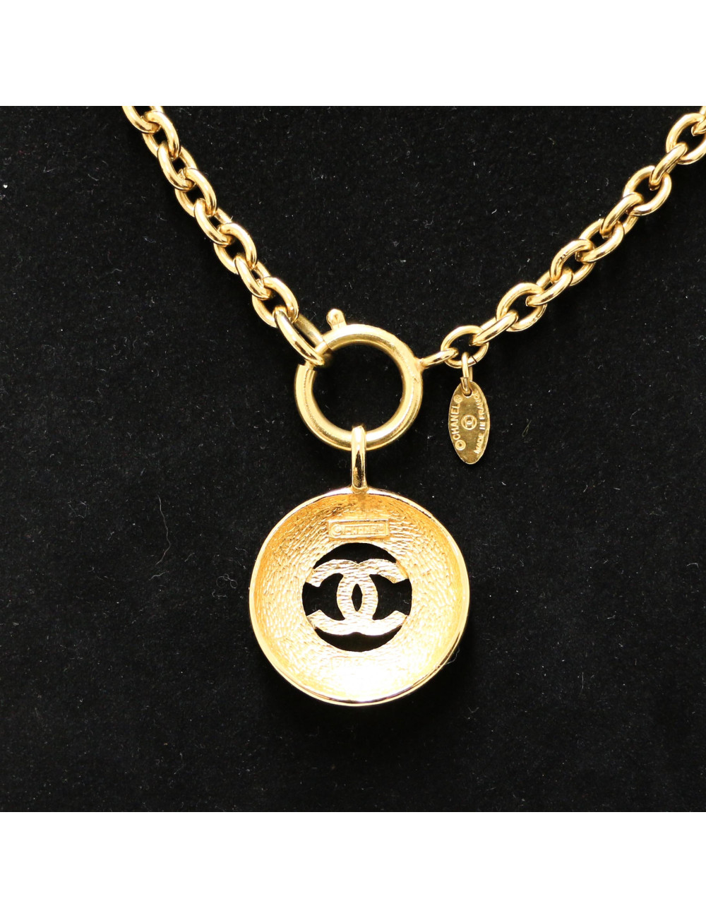 Collier CHANEL vintage pendentif