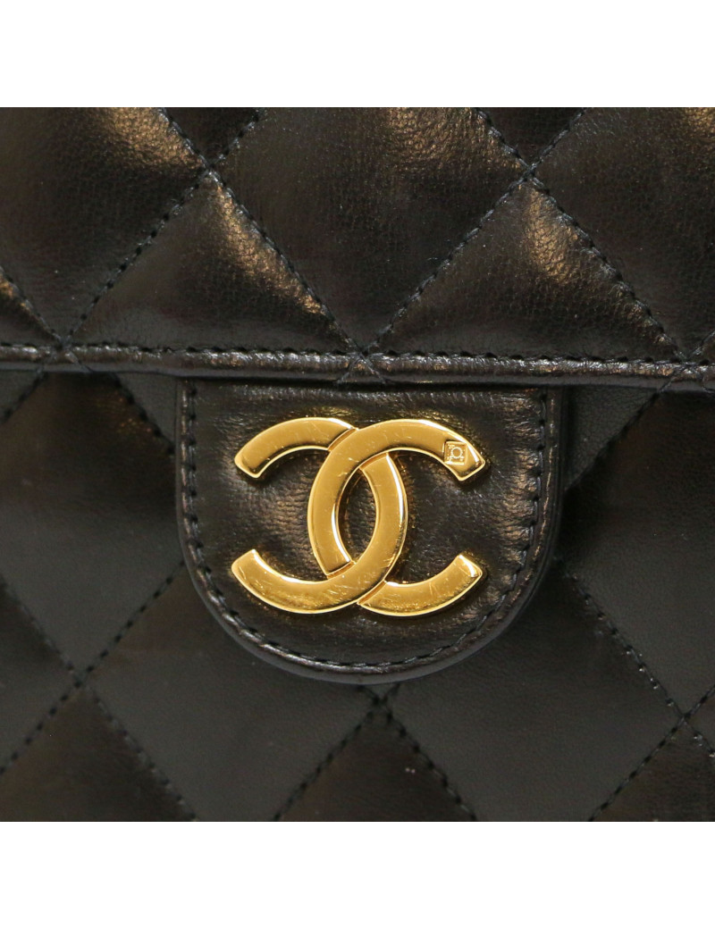 Sac à main CHANEL cuir matelassé noir