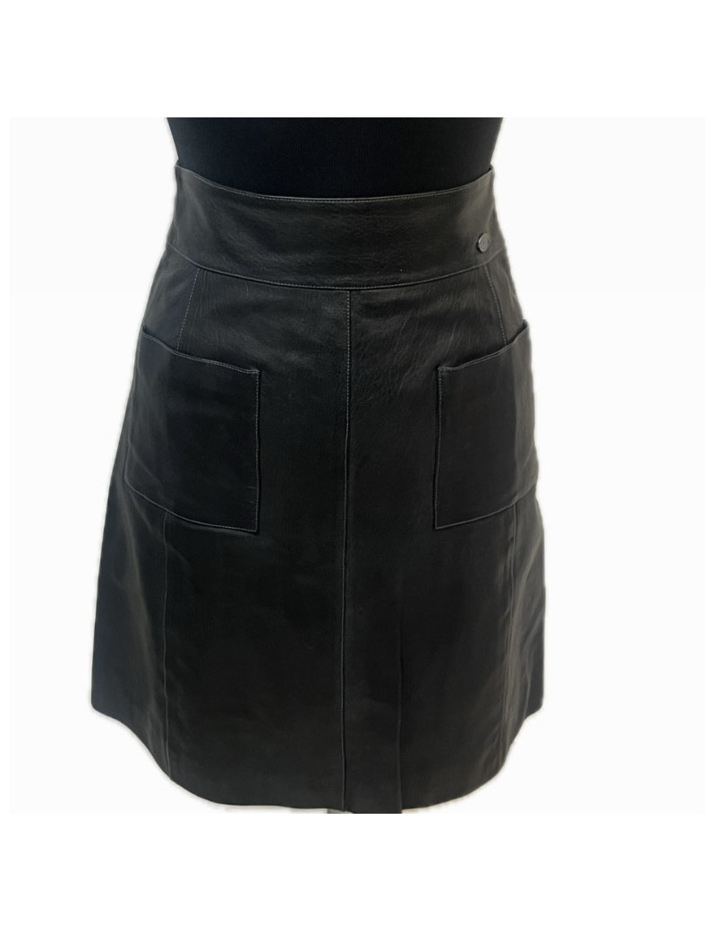 Jupe T 36 CHANEL cuir noir