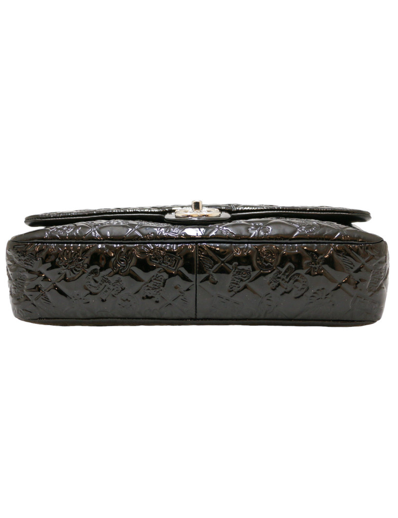 CHANEL Jumbo bag embossed patent black leather